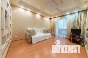 1-к квартира, посуточно, 52м2, 8/10 этаж