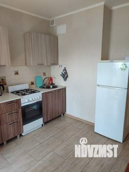 1-к квартира, посуточно, 41м2, 8/10 этаж