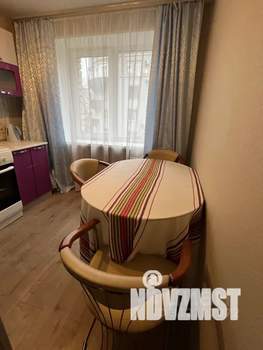 1-к квартира, посуточно, 34м2, 3/6 этаж