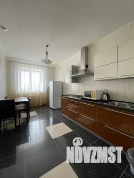 2-к квартира, посуточно, 71м2, 2/6 этаж