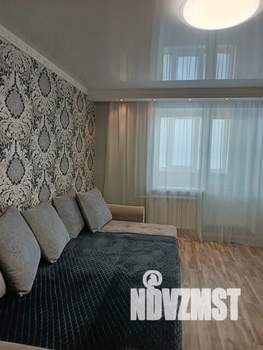 1-к квартира, посуточно, 37м2, 7/10 этаж