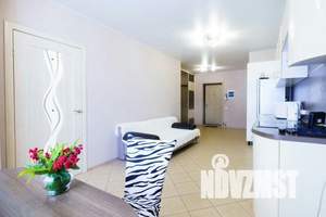 1-к квартира, посуточно, 45м2, 17/25 этаж