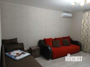 1-к квартира, посуточно, 37м2, 8/10 этаж