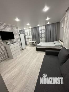 Студия квартира, посуточно, 33м2, 4/5 этаж