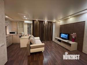 Студия квартира, посуточно, 35м2, 1/9 этаж