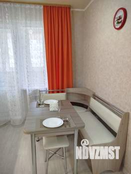 1-к квартира, посуточно, 34м2, 8/10 этаж