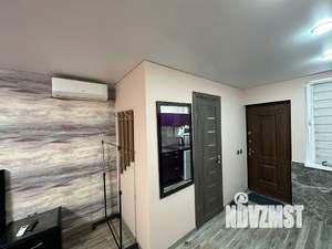 Студия квартира, посуточно, 24м2, 1/3 этаж