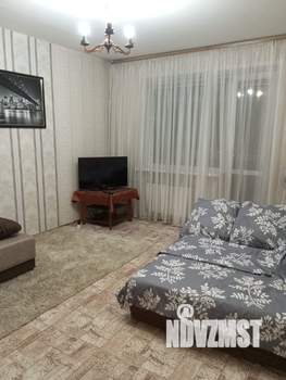 1-к квартира, посуточно, 38м2, 5/10 этаж