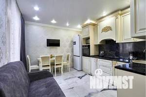 1-к квартира, посуточно, 43м2, 4/25 этаж