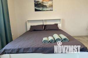 1-к квартира, посуточно, 35м2, 4/18 этаж