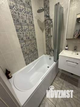 Студия квартира, посуточно, 43м2, 17/25 этаж