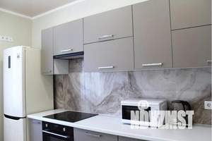 1-к квартира, посуточно, 45м2, 6/16 этаж