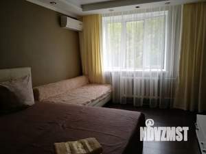 1-к квартира, посуточно, 40м2, 3/10 этаж