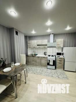 1-к квартира, посуточно, 35м2, 13/22 этаж