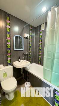 1-к квартира, посуточно, 38м2, 10/10 этаж