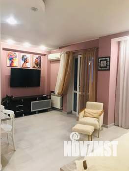 Студия квартира, посуточно, 53м2, 5/19 этаж