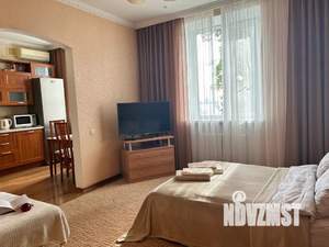 Студия квартира, посуточно, 42м2, 4/5 этаж