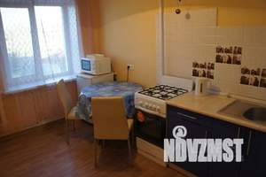 1-к квартира, посуточно, 34м2, 7/10 этаж