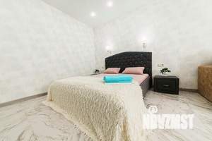 2-к квартира, посуточно, 65м2, 1/1 этаж