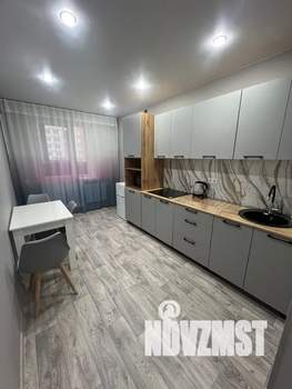 1-к квартира, посуточно, 40м2, 2/10 этаж