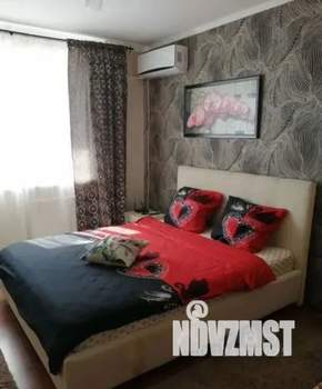 1-к квартира, посуточно, 38м2, 3/10 этаж