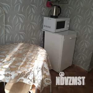 2-к квартира, посуточно, 46м2, 2/3 этаж