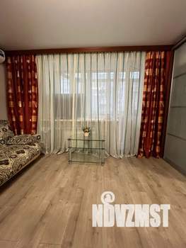 1-к квартира, посуточно, 34м2, 3/6 этаж