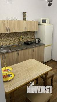 Студия квартира, посуточно, 32м2, 6/10 этаж