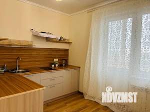 Студия квартира, посуточно, 40м2, 10/25 этаж