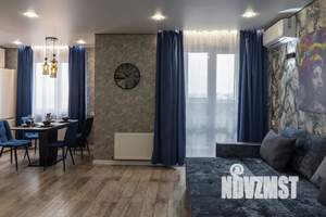 Студия квартира, посуточно, 40м2, 18/19 этаж