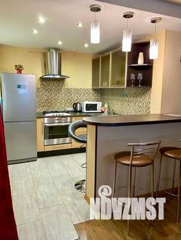 1-к квартира, посуточно, 40м2, 1/10 этаж