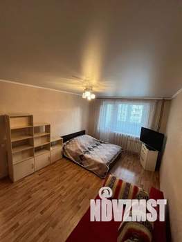 1-к квартира, посуточно, 43м2, 7/10 этаж