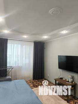 1-к квартира, посуточно, 37м2, 8/9 этаж