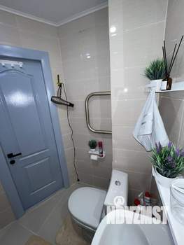 Студия квартира, посуточно, 32м2, 3/10 этаж