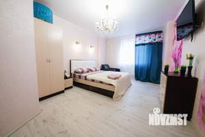 3-к квартира, посуточно, 80м2, 2/25 этаж