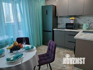 1-к квартира, посуточно, 38м2, 6/16 этаж