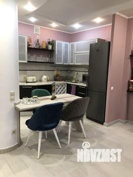 Студия квартира, посуточно, 53м2, 5/19 этаж