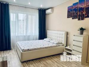 1-к квартира, посуточно, 46м2, 9/25 этаж