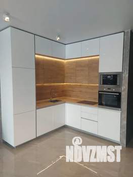 2-к квартира, посуточно, 65м2, 33/37 этаж