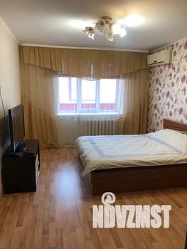 1-к квартира, посуточно, 40м2, 7/10 этаж