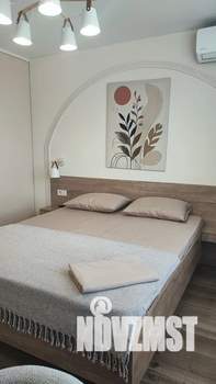 1-к квартира, посуточно, 42м2, 10/10 этаж