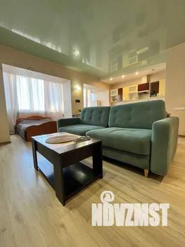 Студия квартира, посуточно, 42м2, 9/9 этаж