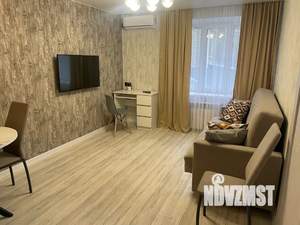 1-к квартира, посуточно, 41м2, 1/10 этаж