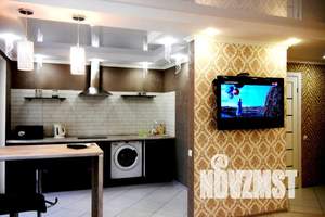 1-к квартира, посуточно, 38м2, 3/10 этаж