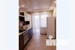 1-к квартира, посуточно, 54м2, 6/10 этаж