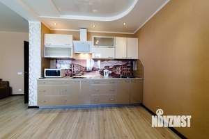 2-к квартира, посуточно, 68м2, 1/23 этаж