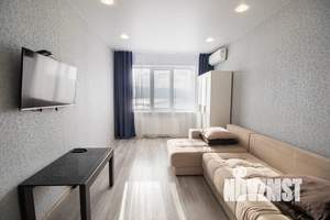 1-к квартира, посуточно, 42м2, 23/24 этаж