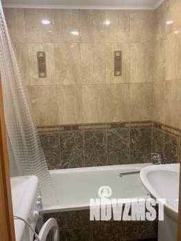 1-к квартира, посуточно, 33м2, 4/10 этаж