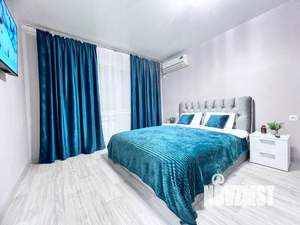 1-к квартира, посуточно, 40м2, 3/10 этаж