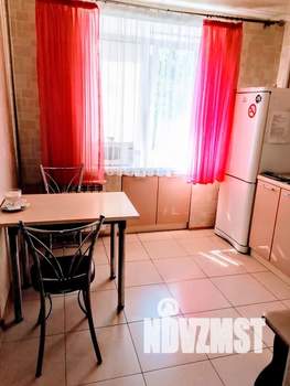 1-к квартира, посуточно, 35м2, 5/9 этаж